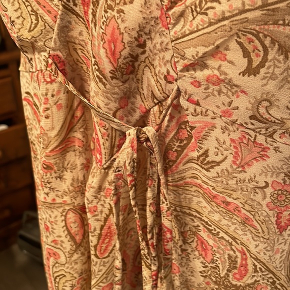 Like new MATERNITY top blouse OH BABY! So S - Picture 2 of 5